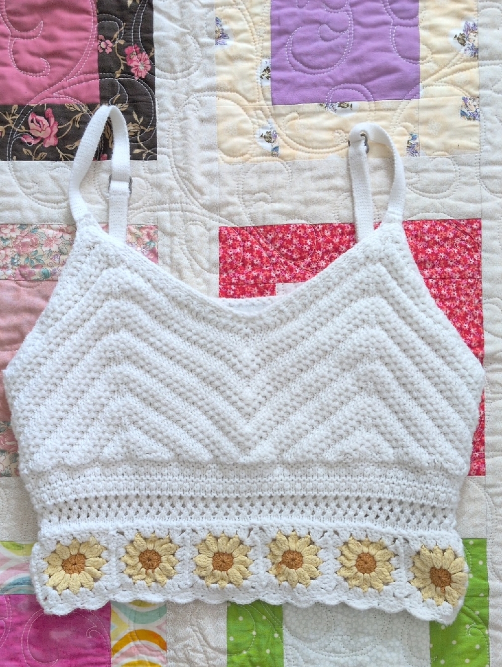 Hollister Crochet Crop Top White Daisy Trim Coquette Boho Y2K Cami